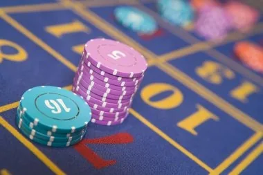 jj9 What Our Baccarat Green Table Rooms Offer